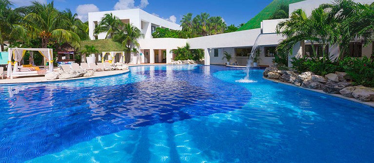 Grand Oasis Riviera