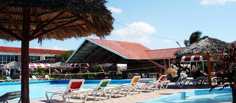 Hotel Rancho Luna