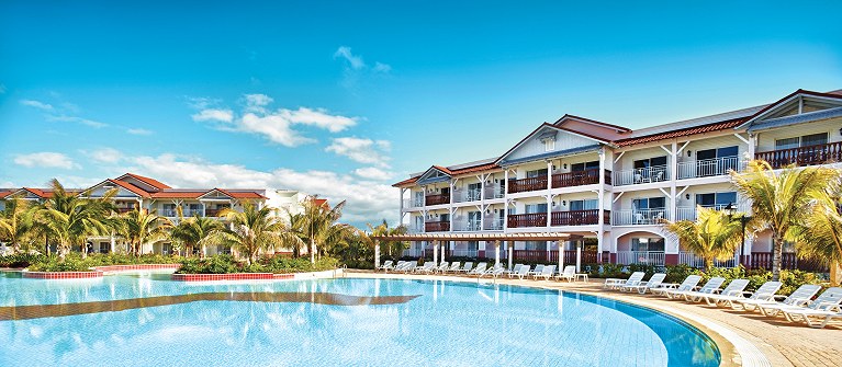 Memories Paraiso Beach Resort