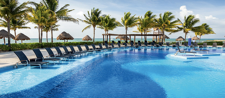 Bluebay Grand Esmeralda
