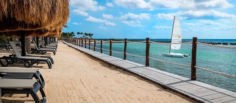 Catalonia Yucatan Beach
