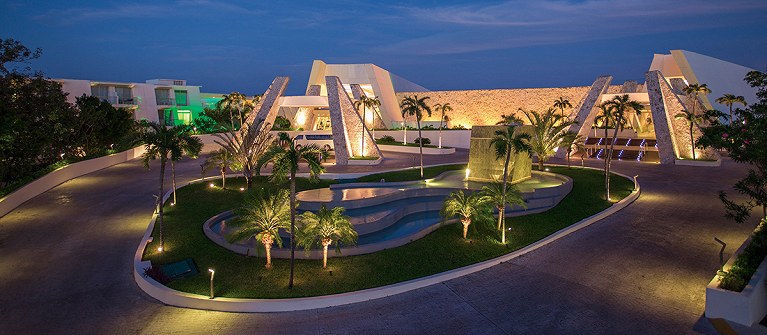Grand Sirenis Mayan Beach Resort