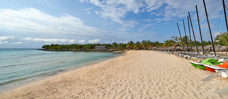 Aston Costa Verde Beach Resort