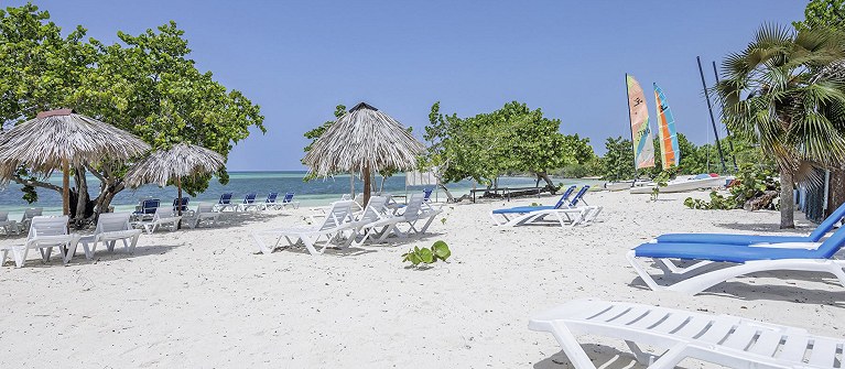 Sol Turquesa Beach