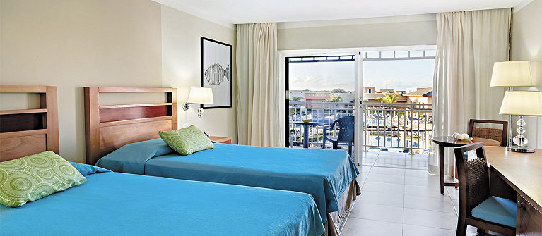 Hotel Playa Paraiso