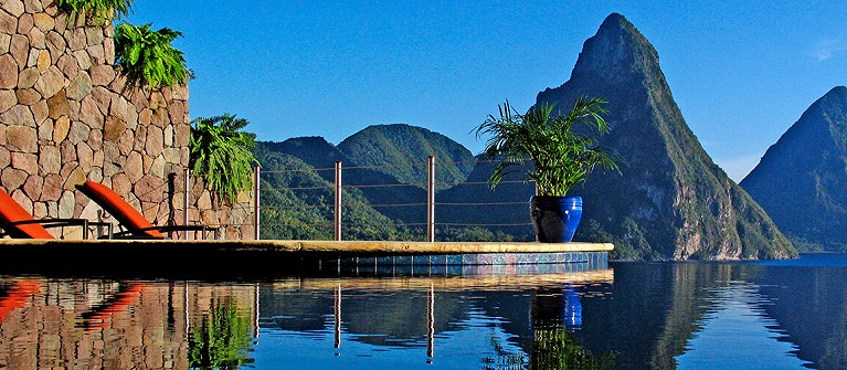 Jade Mountain Resort
