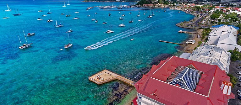 Le Beach Hotel