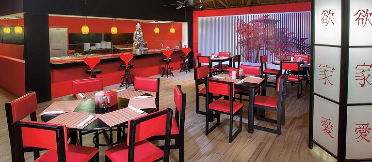 Oasis Cancun Lite