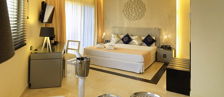 Ocean Maya Royale
