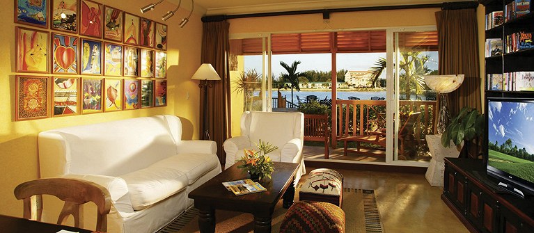 Pelican Bay Hotel