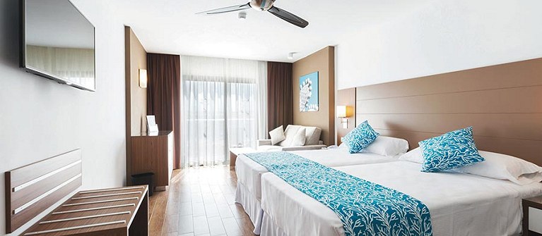 Hotel Riu Bravo 