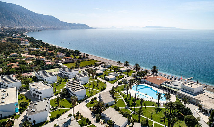 Kinetta Beach Resort